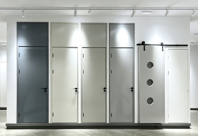 Full-Height Doors with Integrated Transom Panels
